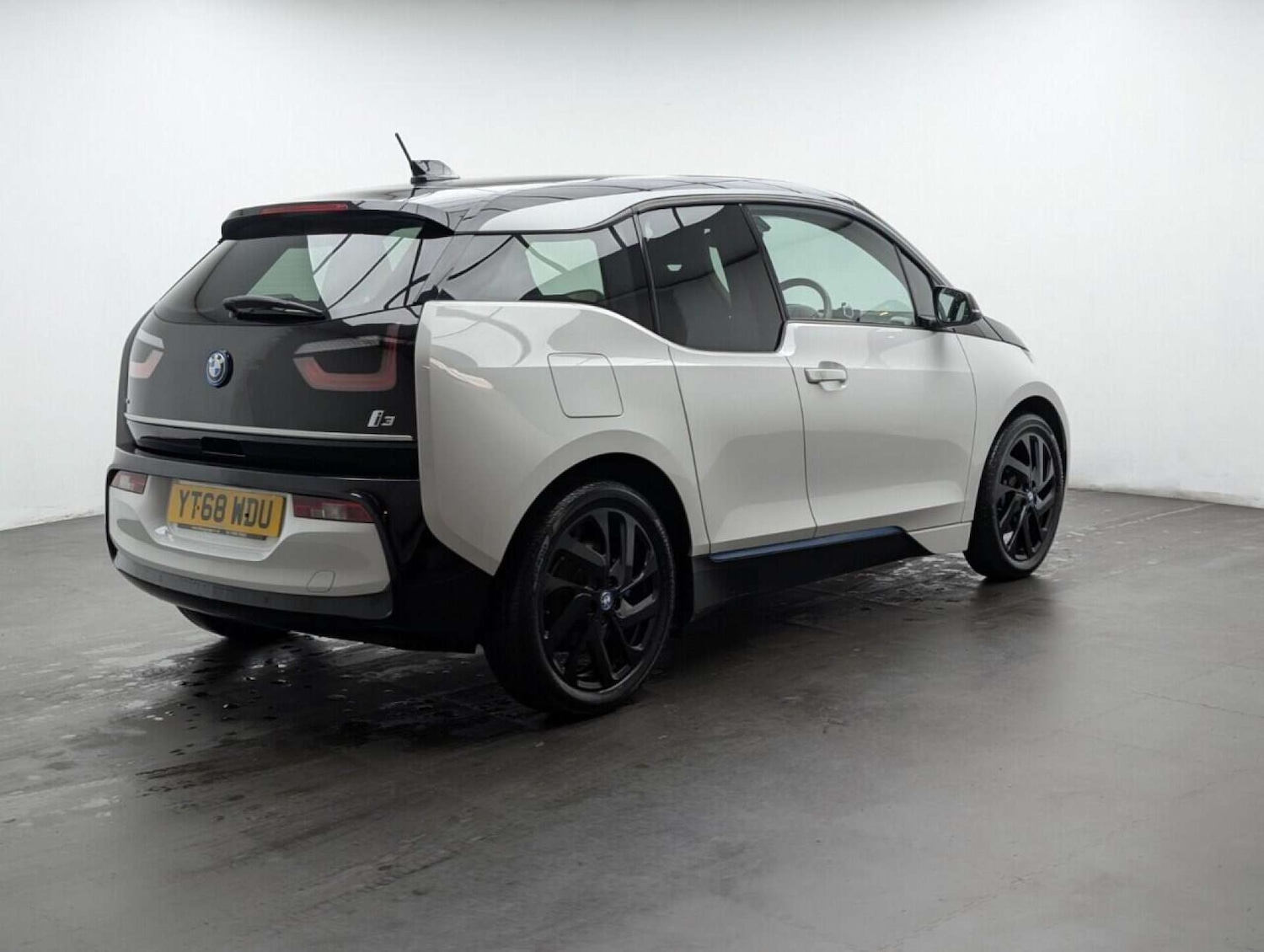 Used BMW i3 2018 for sale - 77714242: Photo 8