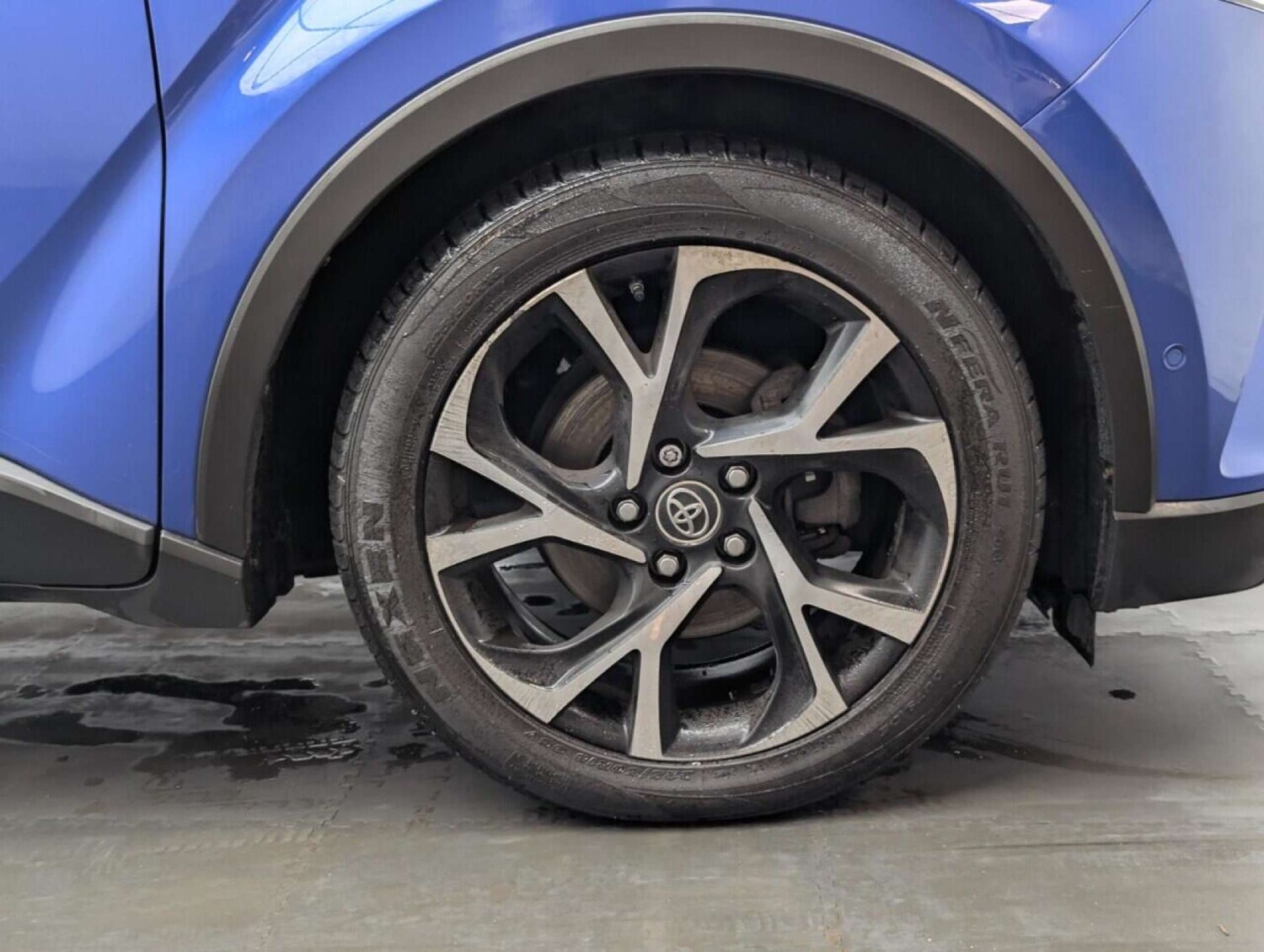 Used Toyota C-HR 2019 for sale - 77713918: Photo 10