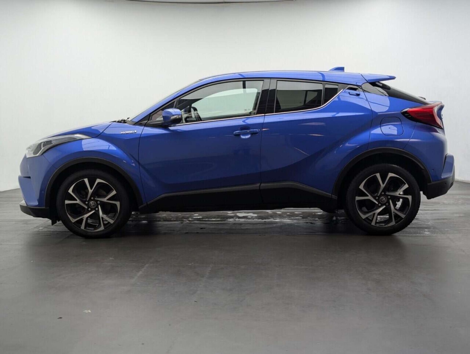 Used Toyota C-HR 2019 for sale - 77713918: Photo 5