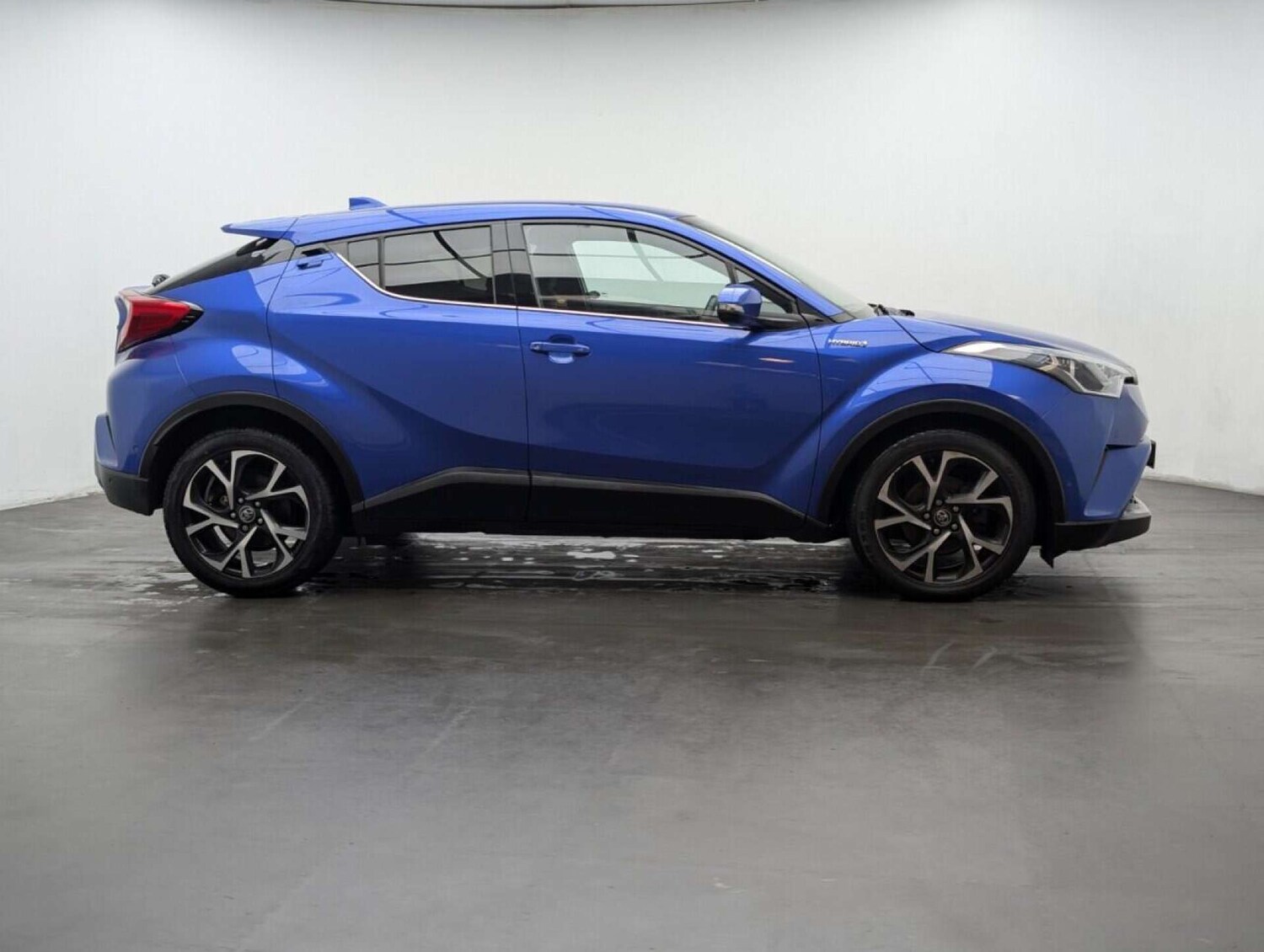 Used Toyota C-HR 2019 for sale - 77713918: Photo 9