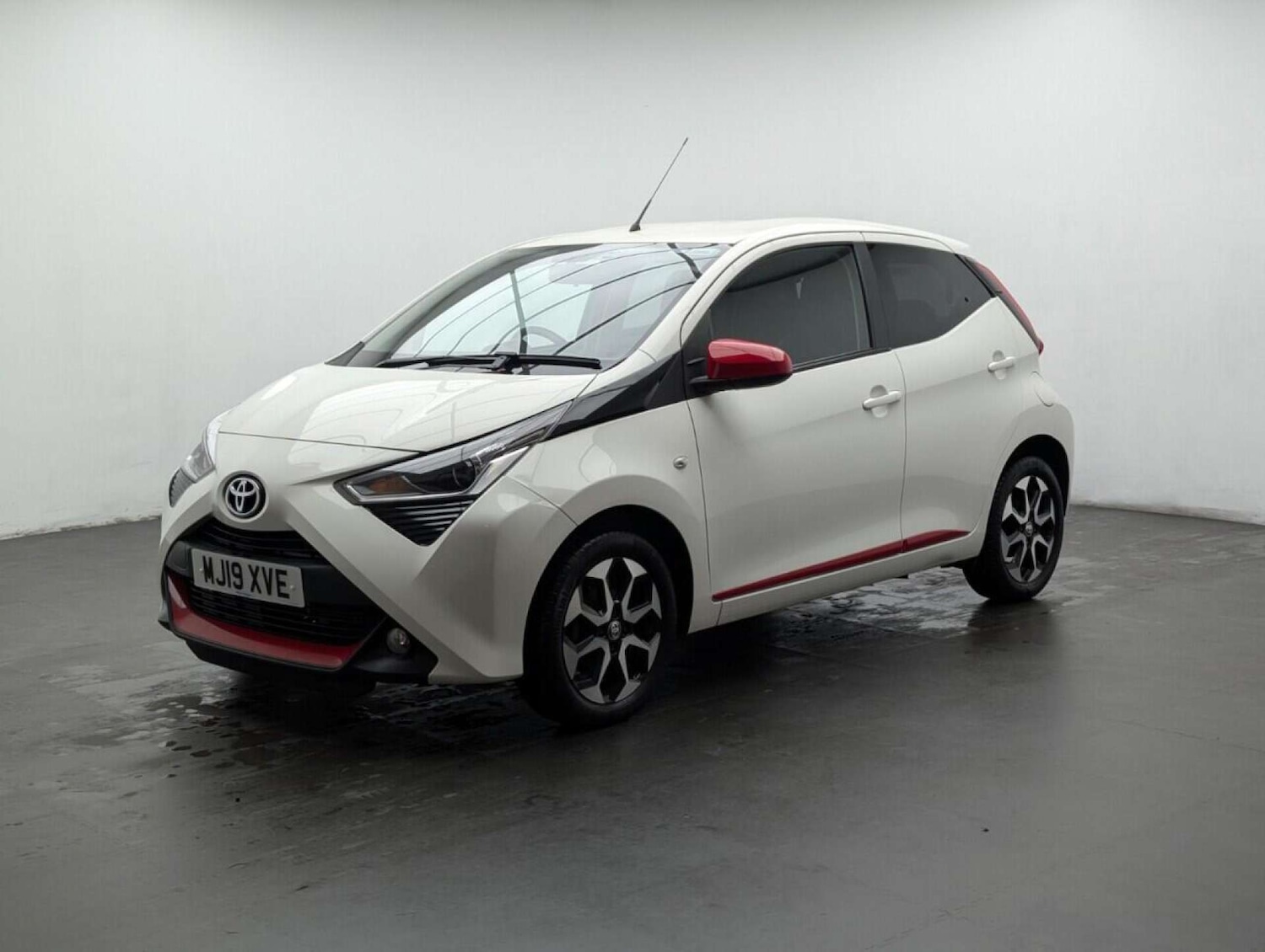 Used Toyota AYGO 2019 for sale - 77714283: Photo 4