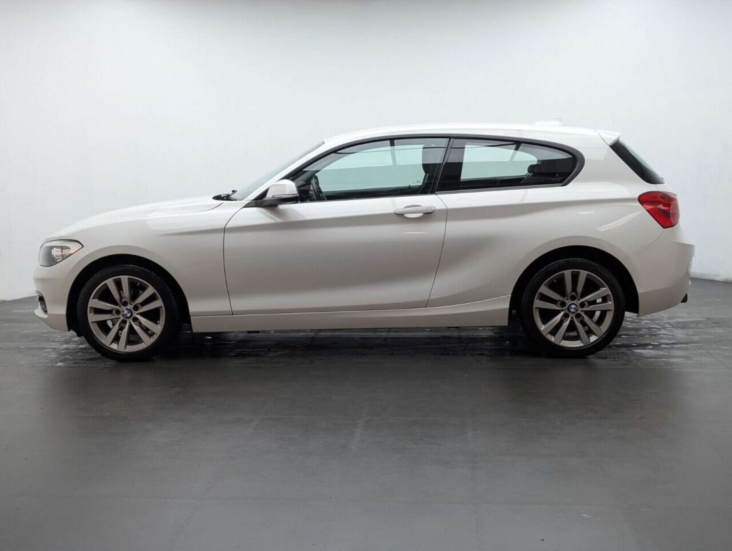 Used BMW 1 Series 2017 for sale - 77713351: Photo 5