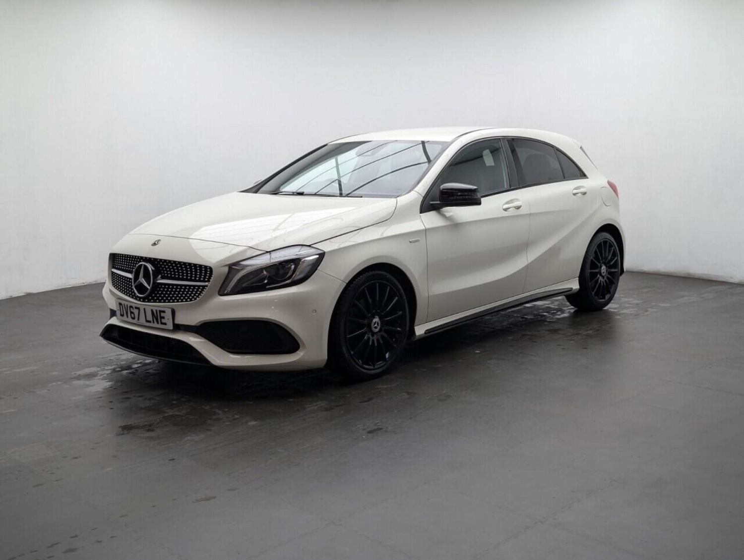 Used Mercedes-Benz A-Class 2017 for sale - 77714148: Photo 4