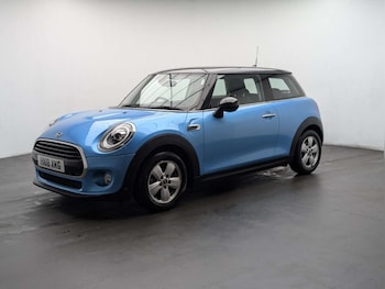 Used MINI Hatch 2018 for sale - 78202468: Photo