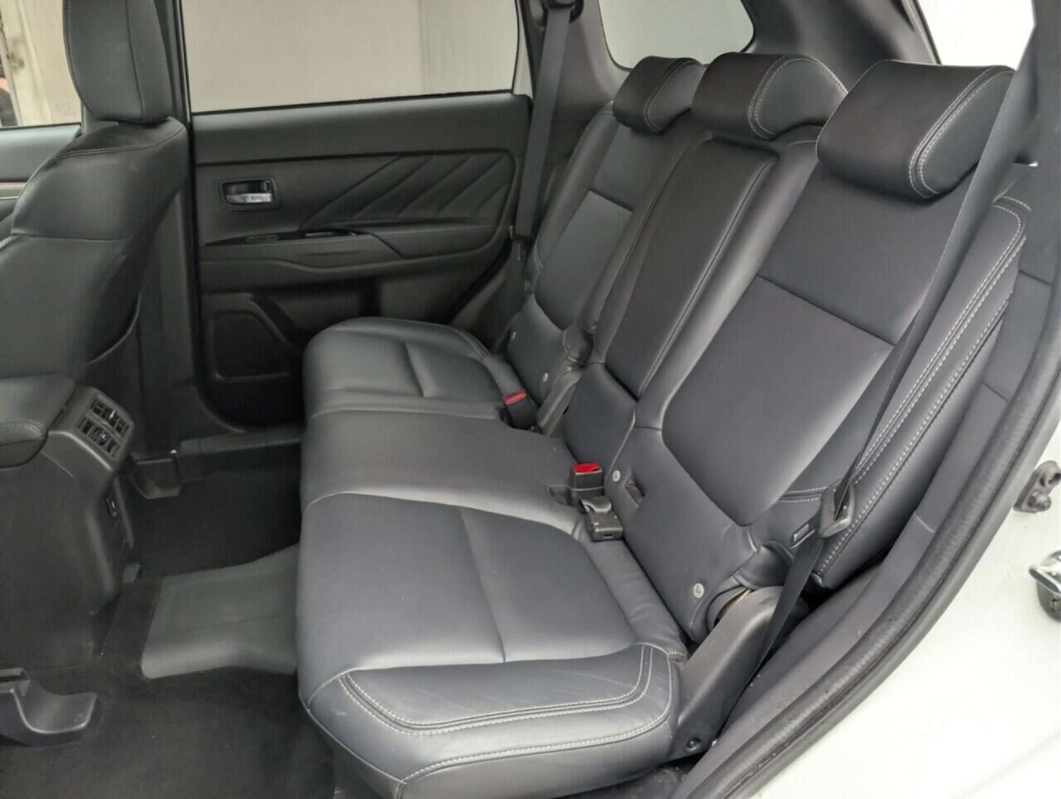 Used Mitsubishi Outlander 2019 for sale - 77713242: Photo 28