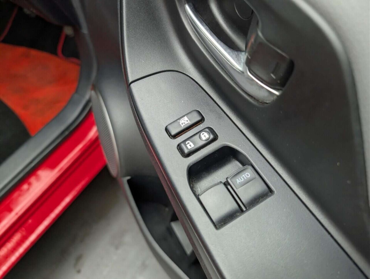 Used Toyota Yaris 2015 for sale - 77714949: Photo 19