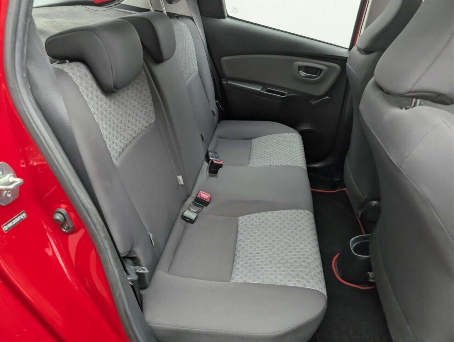 Used Toyota Yaris 2015 for sale - 77714949: Photo 22