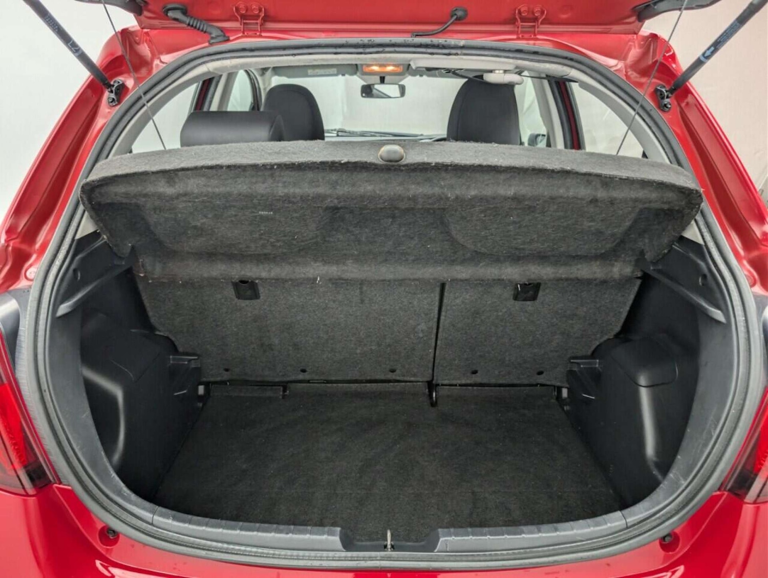 Used Toyota Yaris 2015 for sale - 77714949: Photo 23