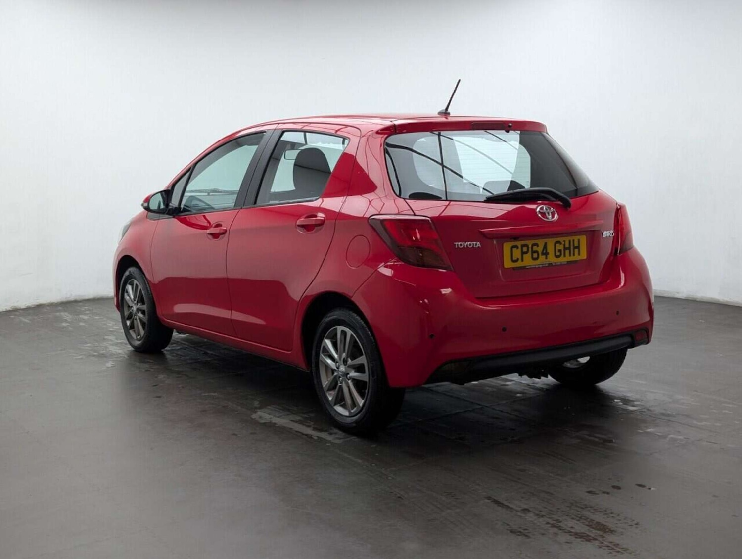 Used Toyota Yaris 2015 for sale - 77714949: Photo 6