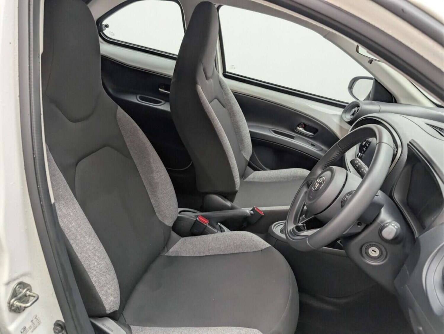 Used Toyota Aygo X 2023 for sale - 77713134: Photo 12