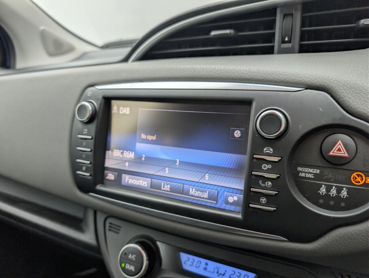 Used Toyota Yaris 2017 for sale - 77074822: Photo 13