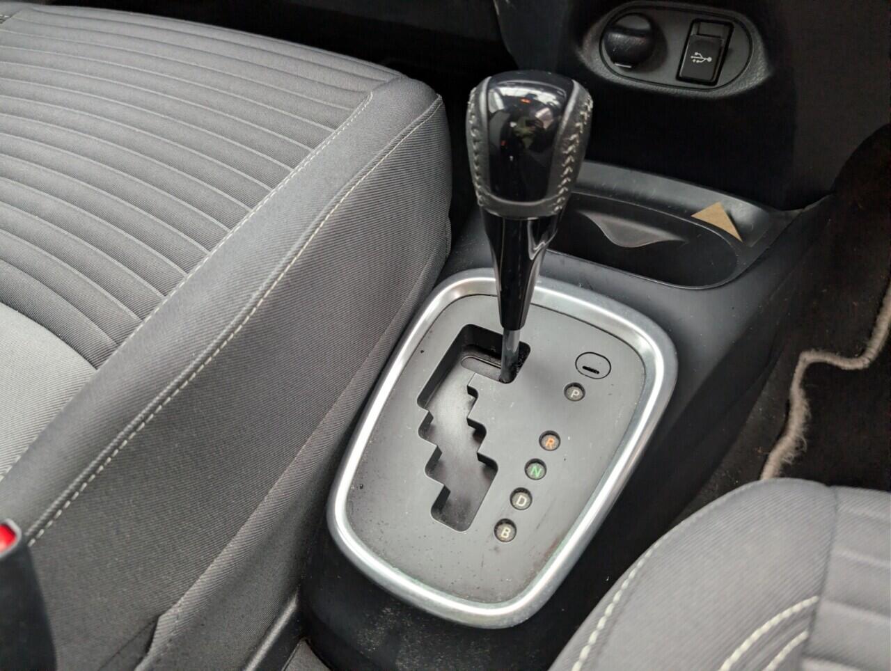 Used Toyota Yaris 2017 for sale - 77074822: Photo 16