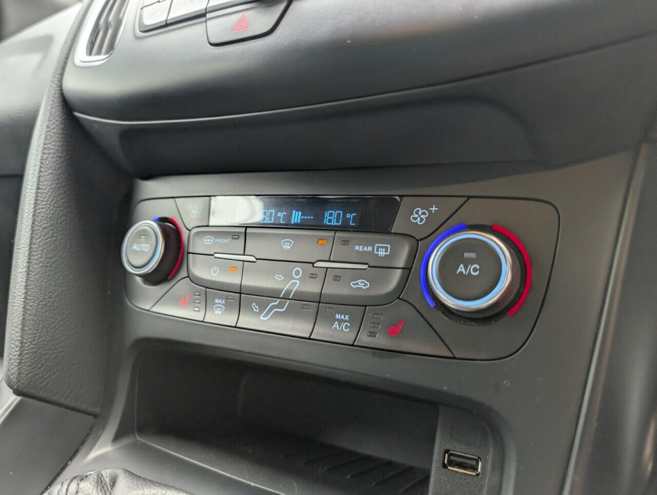 Used Ford Focus 2015 for sale - 76735382: Photo 16