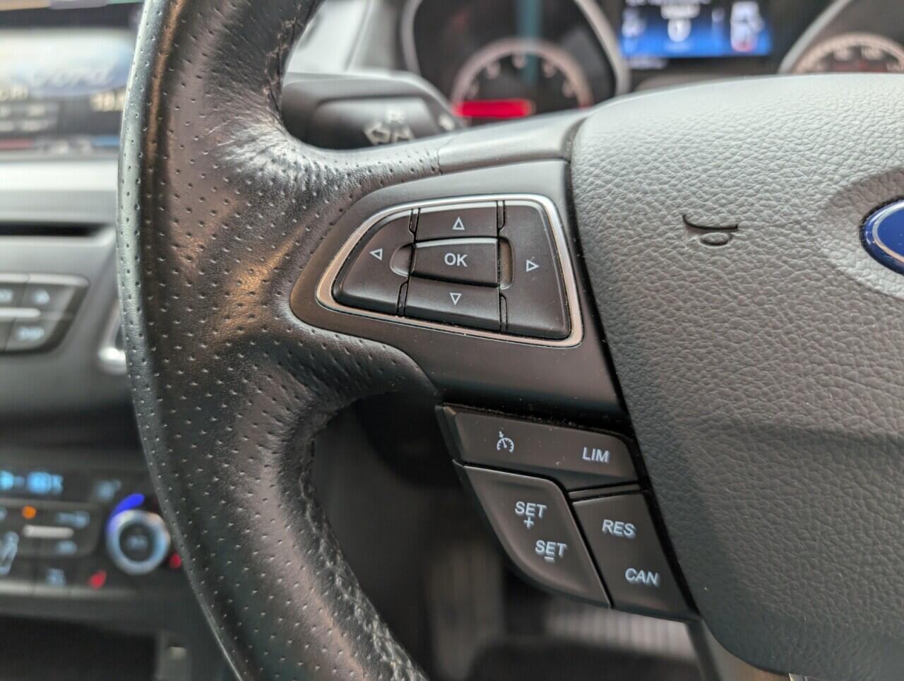 Used Ford Focus 2015 for sale - 76735382: Photo 19