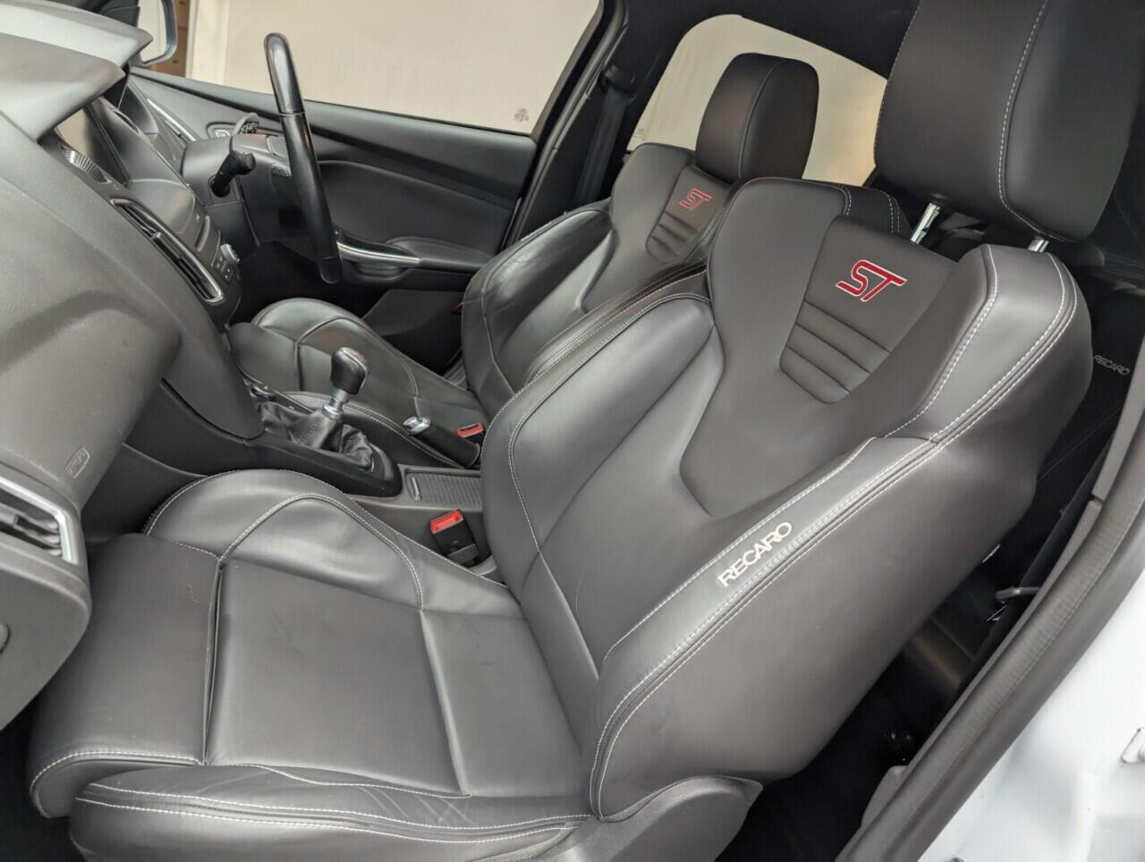 Used Ford Focus 2015 for sale - 76735382: Photo 29