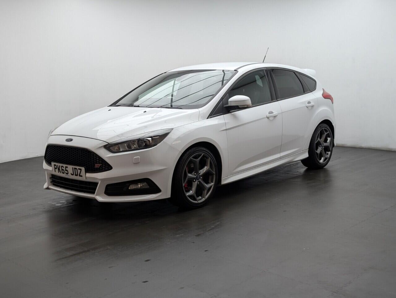 Used Ford Focus 2015 for sale - 76735382: Photo 4