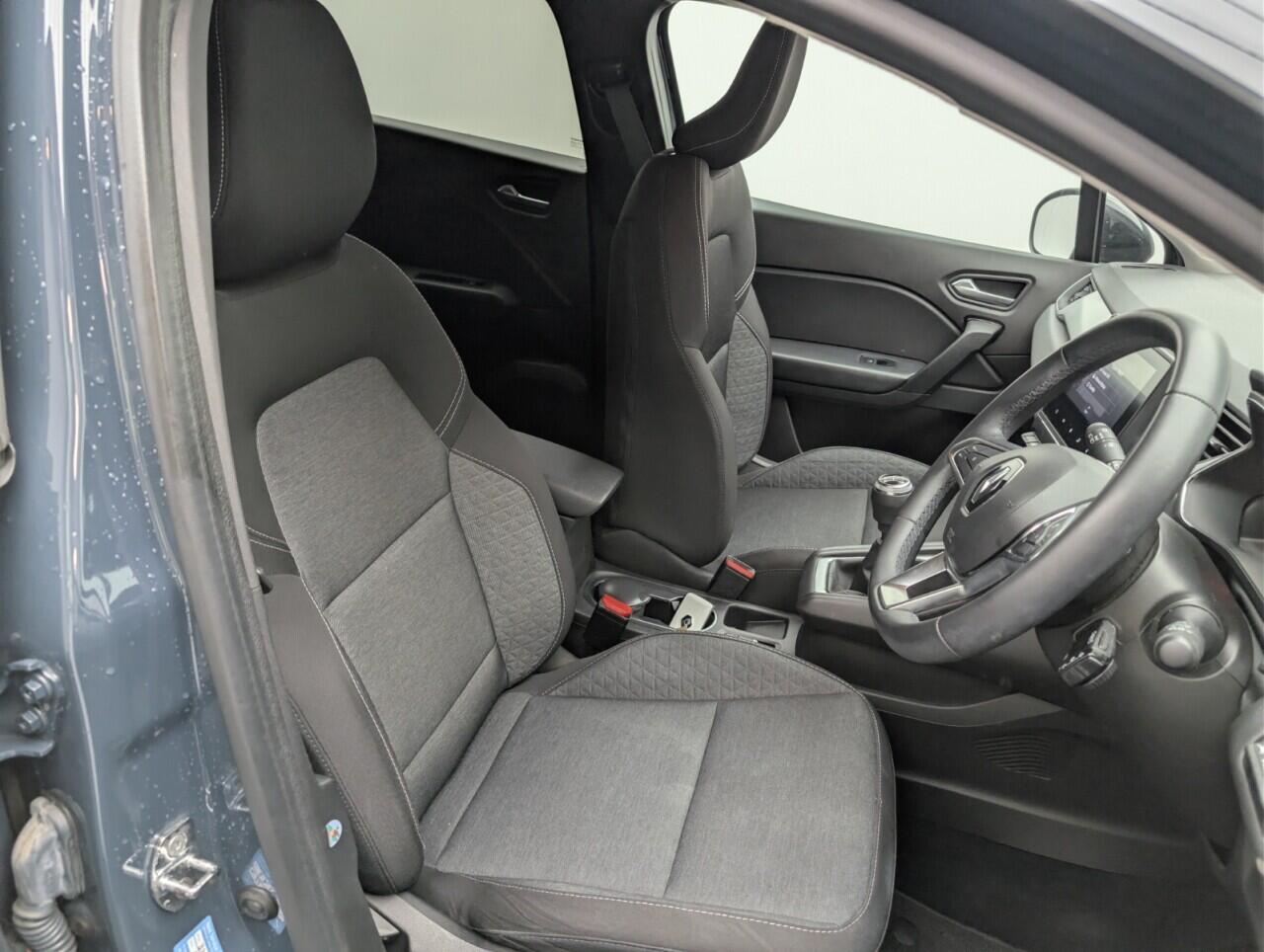 Used Renault Captur 2022 for sale - 77454921: Photo 11