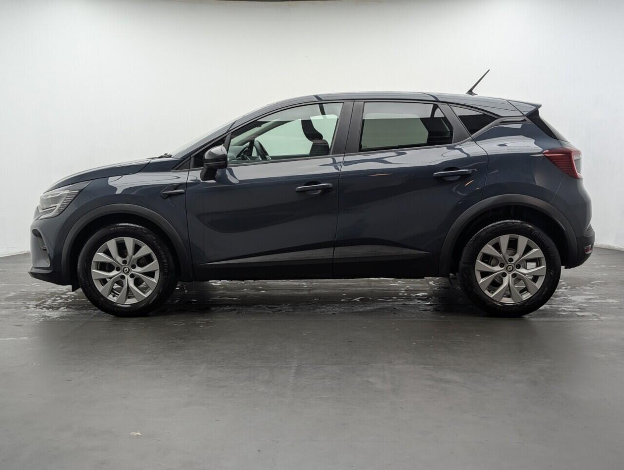 Used Renault Captur 2022 for sale - 77454921: Photo 4