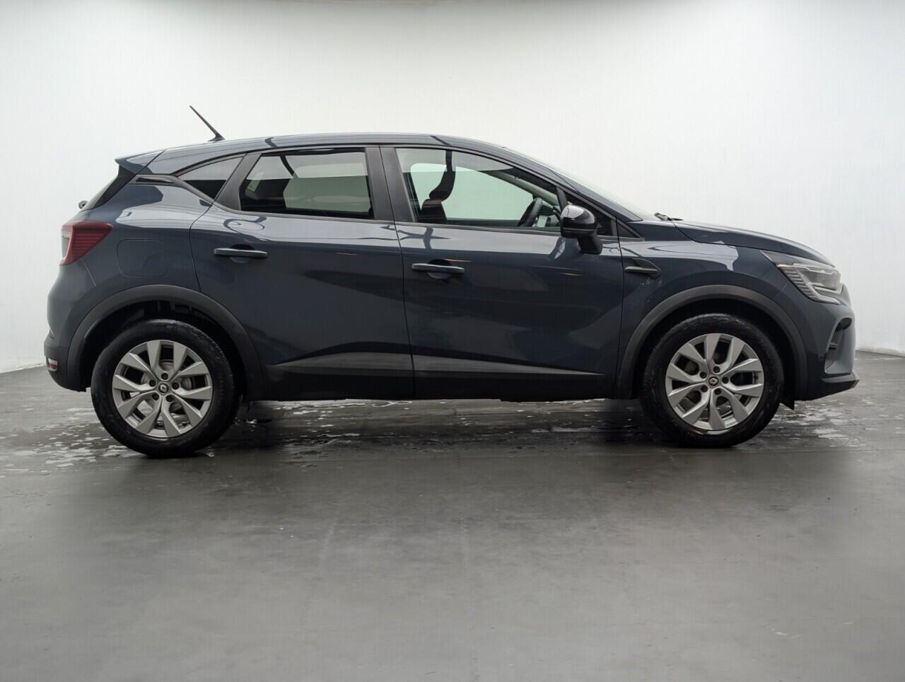 Used Renault Captur 2022 for sale - 77454921: Photo 8