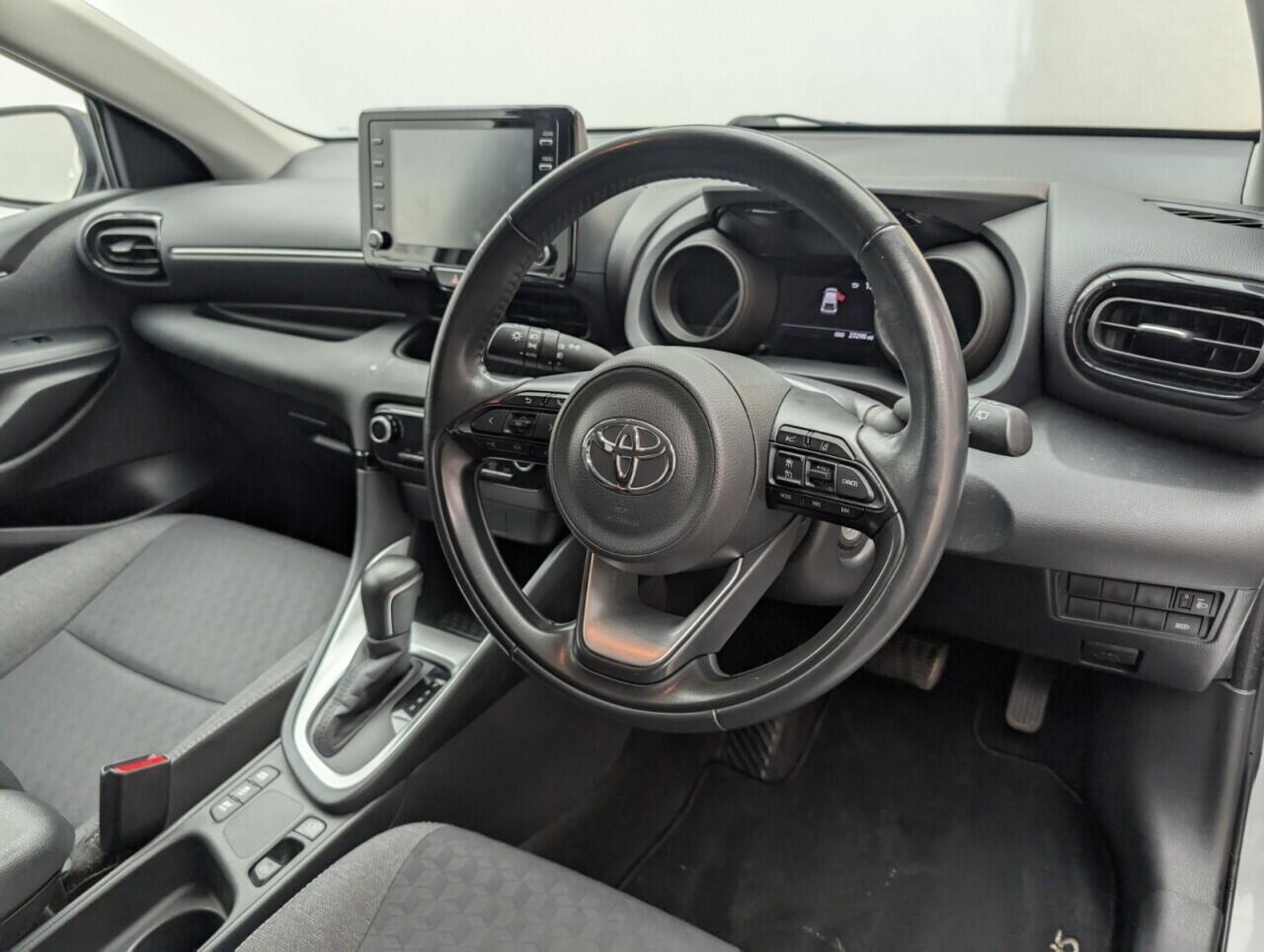 Used Toyota Yaris 2021 for sale - 76425477: Photo 11