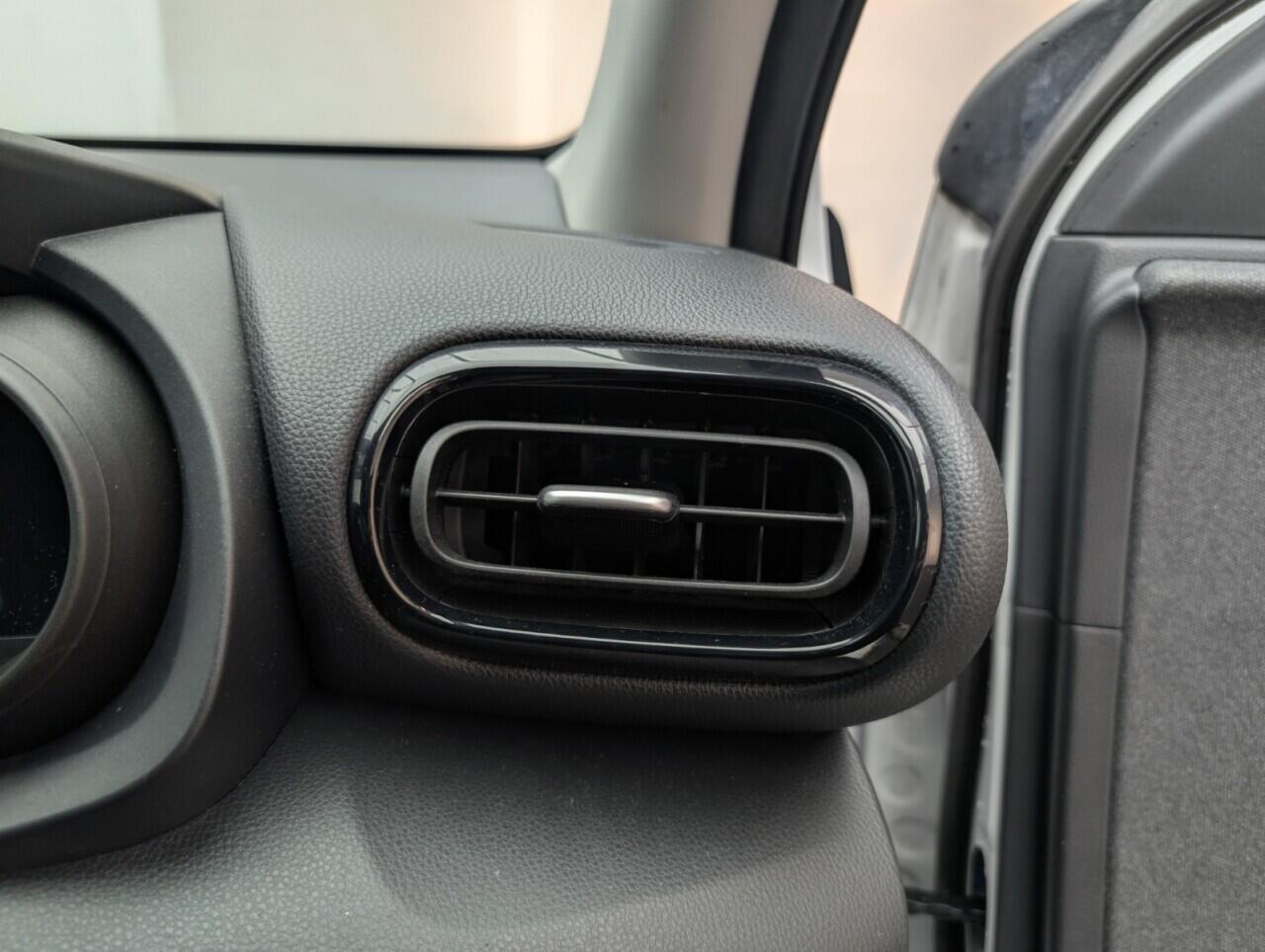 Used Toyota Yaris 2021 for sale - 76425477: Photo 21