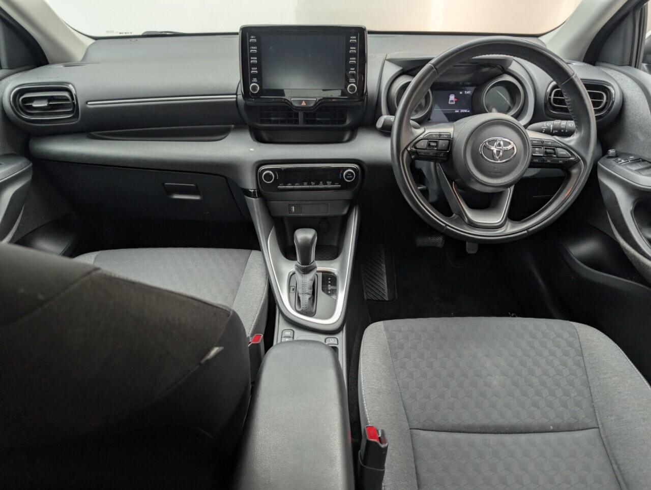 Used Toyota Yaris 2021 for sale - 76425477: Photo 24