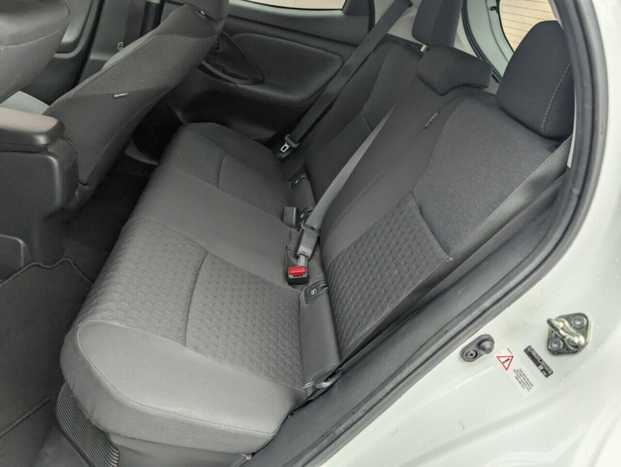 Used Toyota Yaris 2021 for sale - 76425477: Photo 27