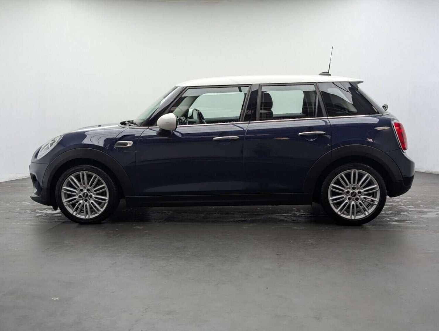 Used MINI Hatch 2017 for sale - 77713022: Photo 5