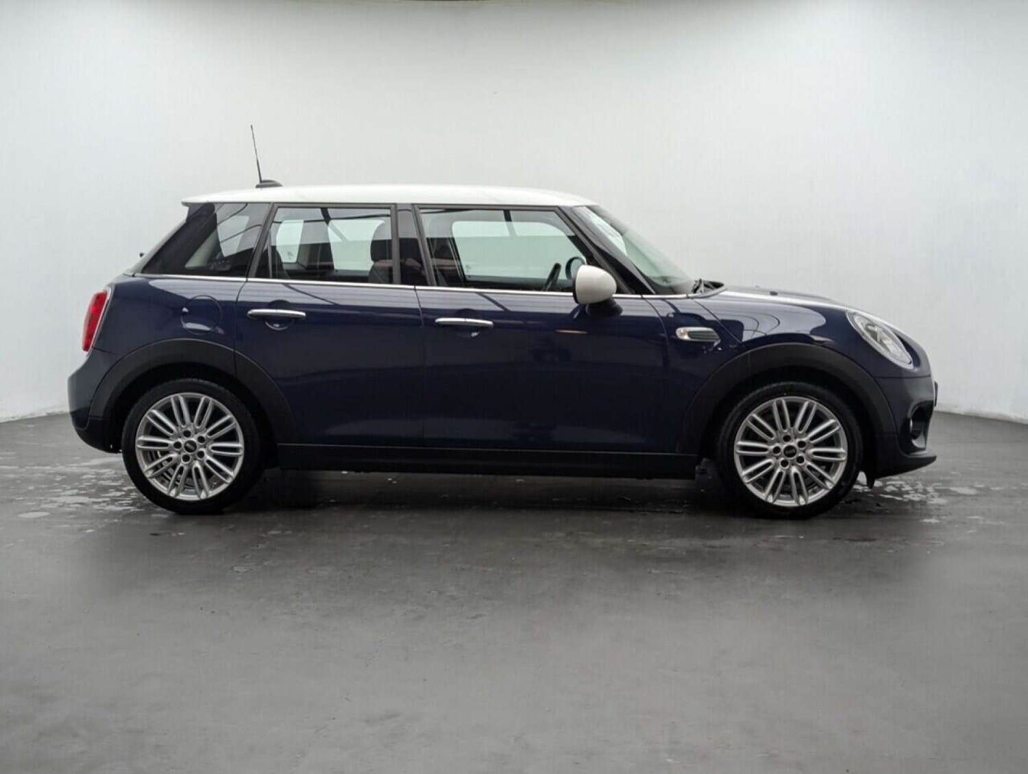 Used MINI Hatch 2017 for sale - 77713022: Photo 9