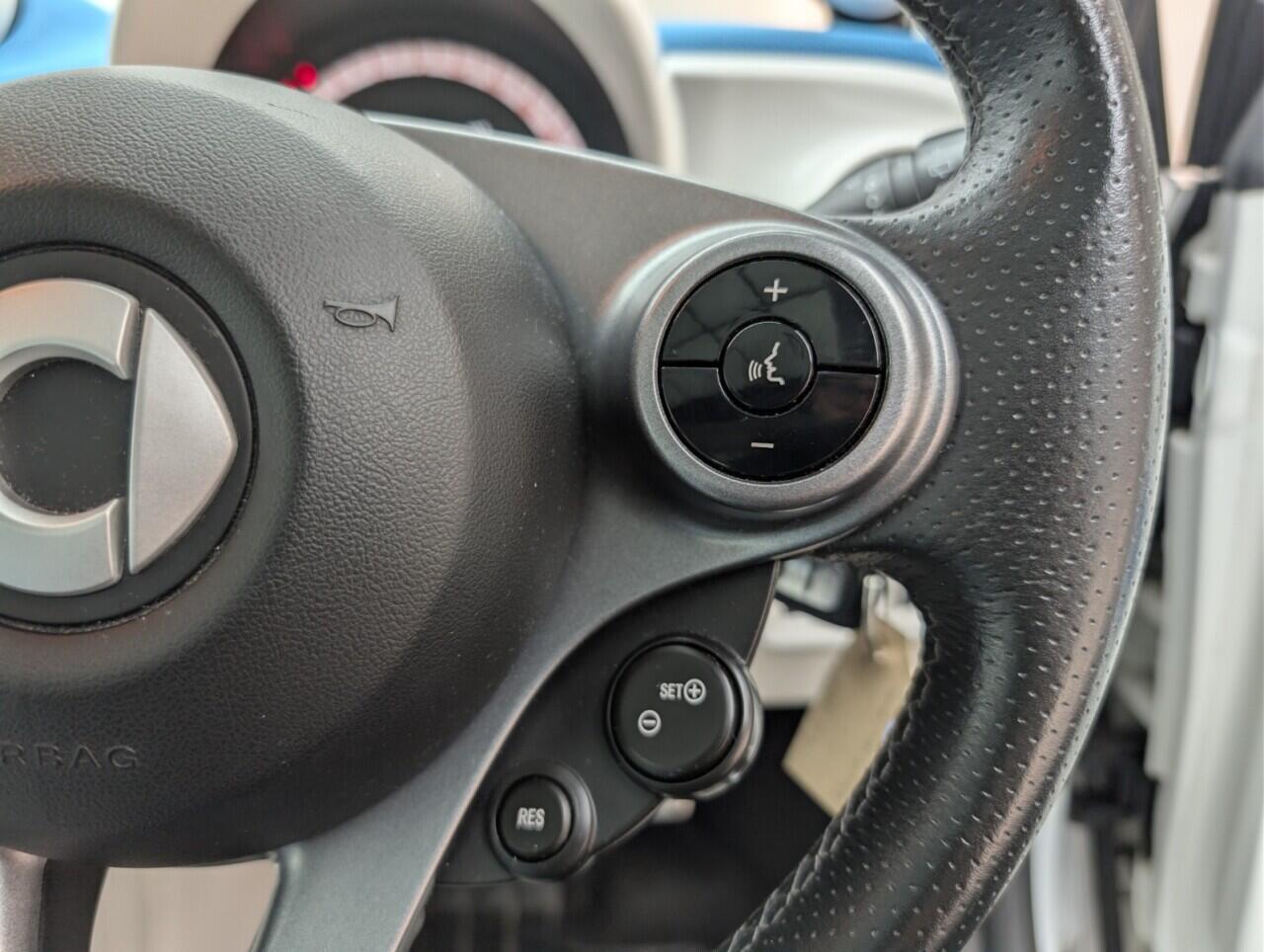 Used smart fortwo 2016 for sale - 76608032: Photo 19