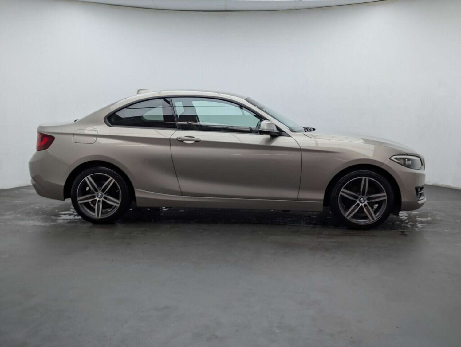 Used BMW 2 Series 2017 for sale - 77713739: Photo 9