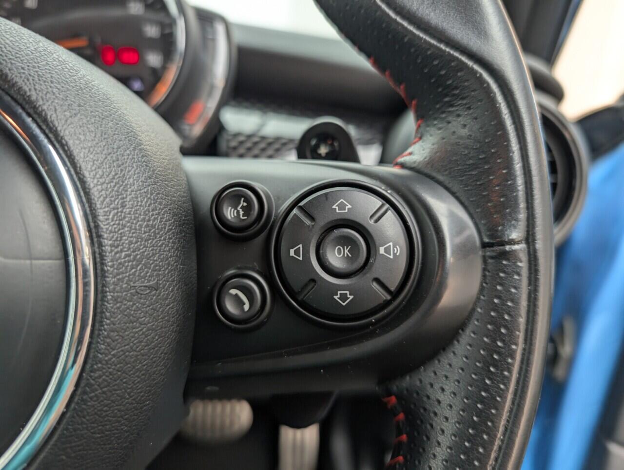 Used MINI Hatch 2018 for sale - 76423540: Photo 18