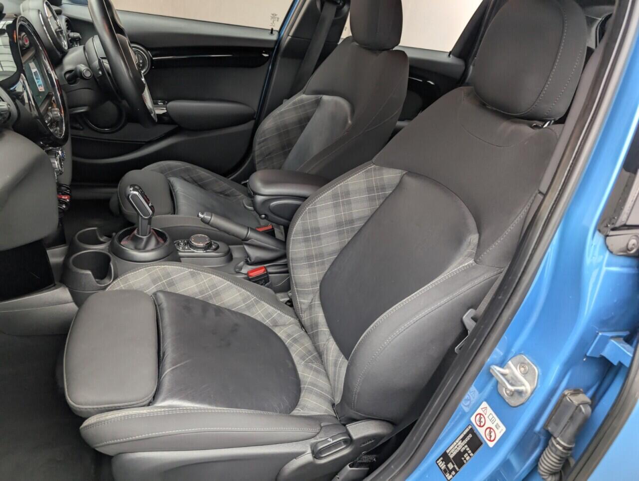 Used MINI Hatch 2018 for sale - 76423540: Photo 26