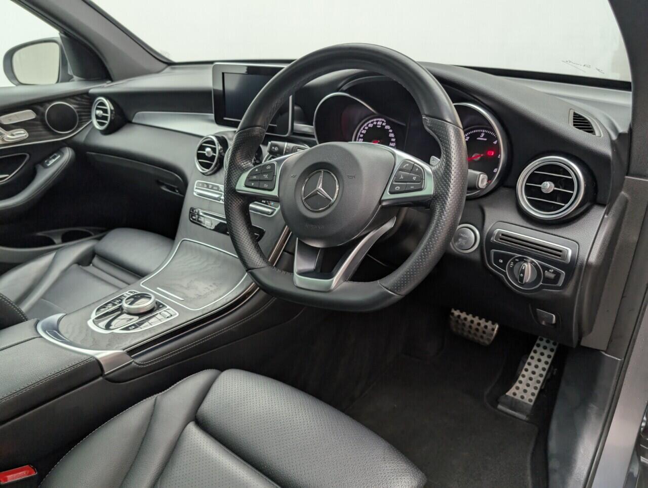 Used Mercedes-Benz GLC 2018 for sale - 76913400: Photo 11