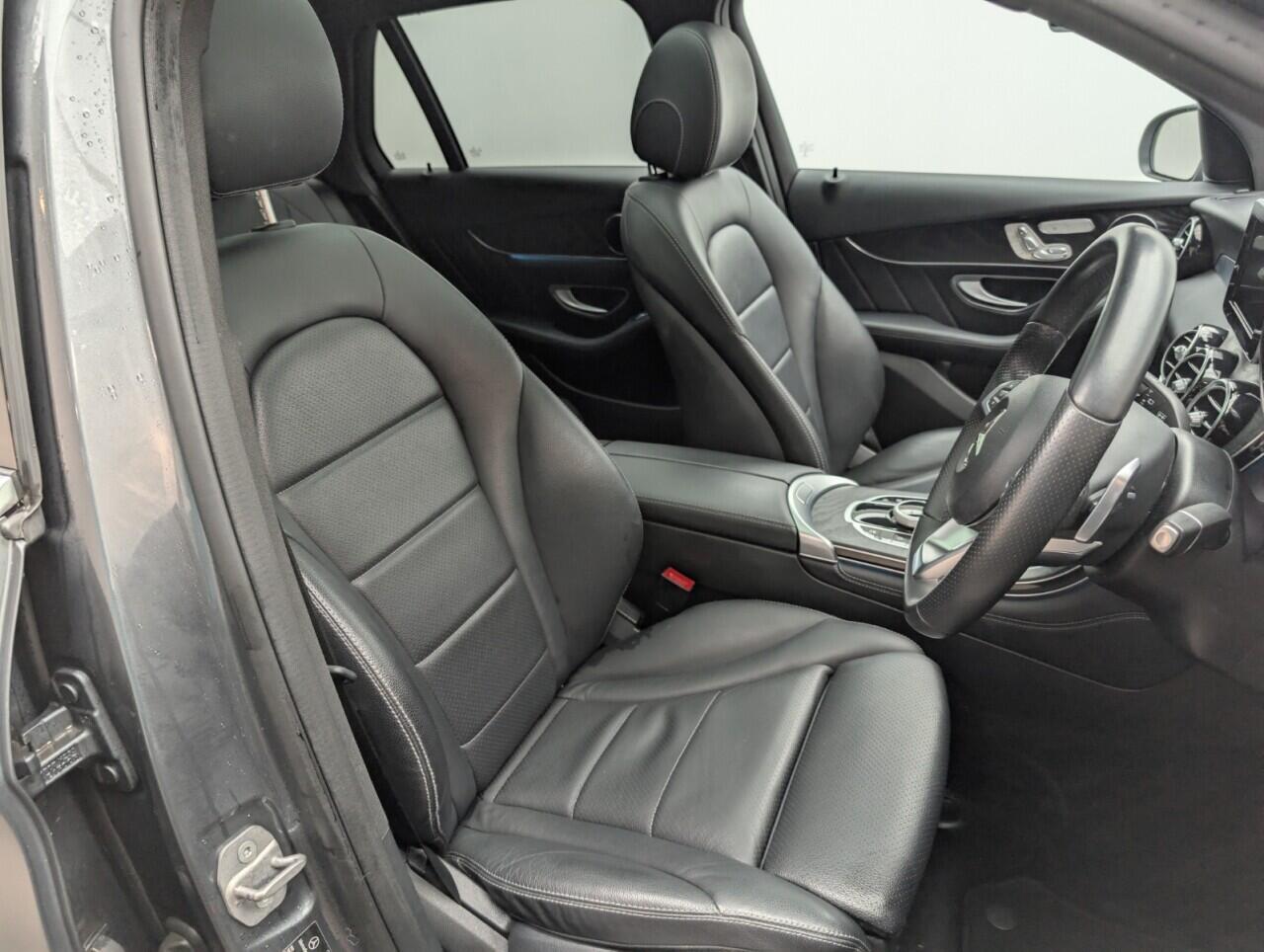 Used Mercedes-Benz GLC 2018 for sale - 76913400: Photo 12