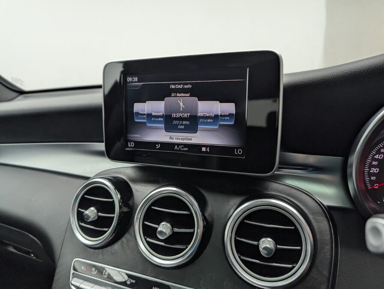 Used Mercedes-Benz GLC 2018 for sale - 76913400: Photo 13