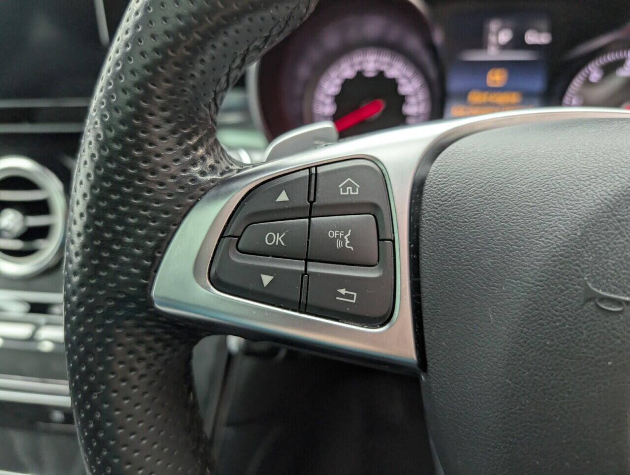 Used Mercedes-Benz GLC 2018 for sale - 76913400: Photo 18