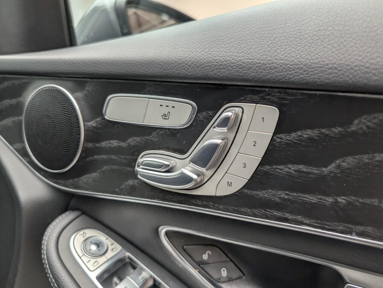 Used Mercedes-Benz GLC 2018 for sale - 76913400: Photo 22