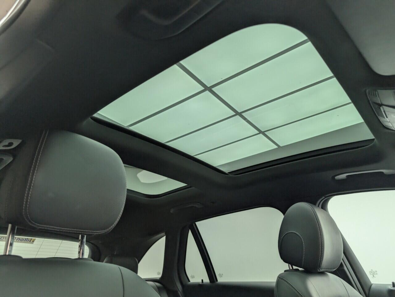 Used Mercedes-Benz GLC 2018 for sale - 76913400: Photo 23