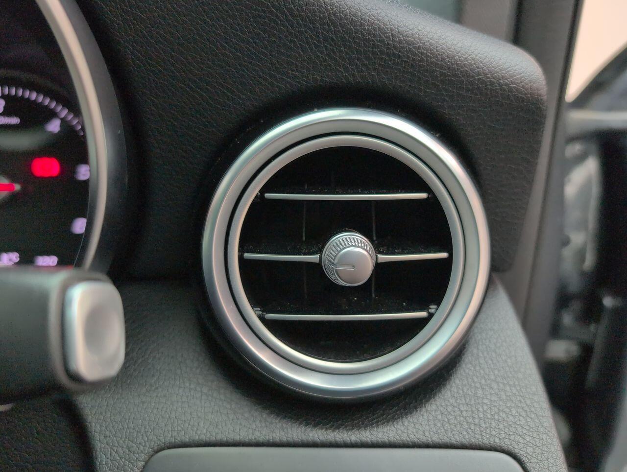 Used Mercedes-Benz GLC 2018 for sale - 76913400: Photo 62