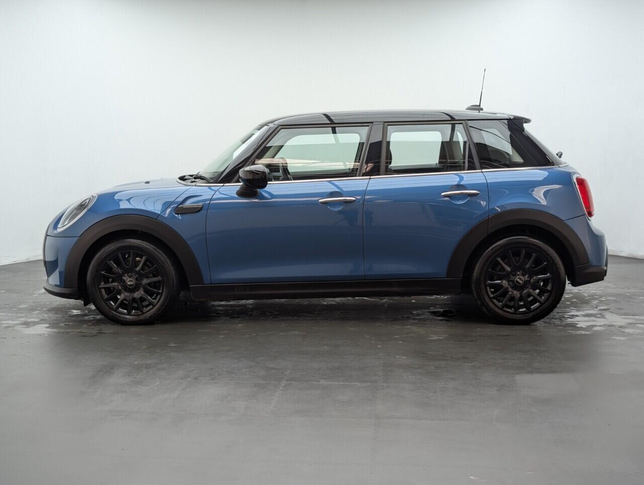 Used MINI Hatch 2021 for sale - 76422747: Photo 5