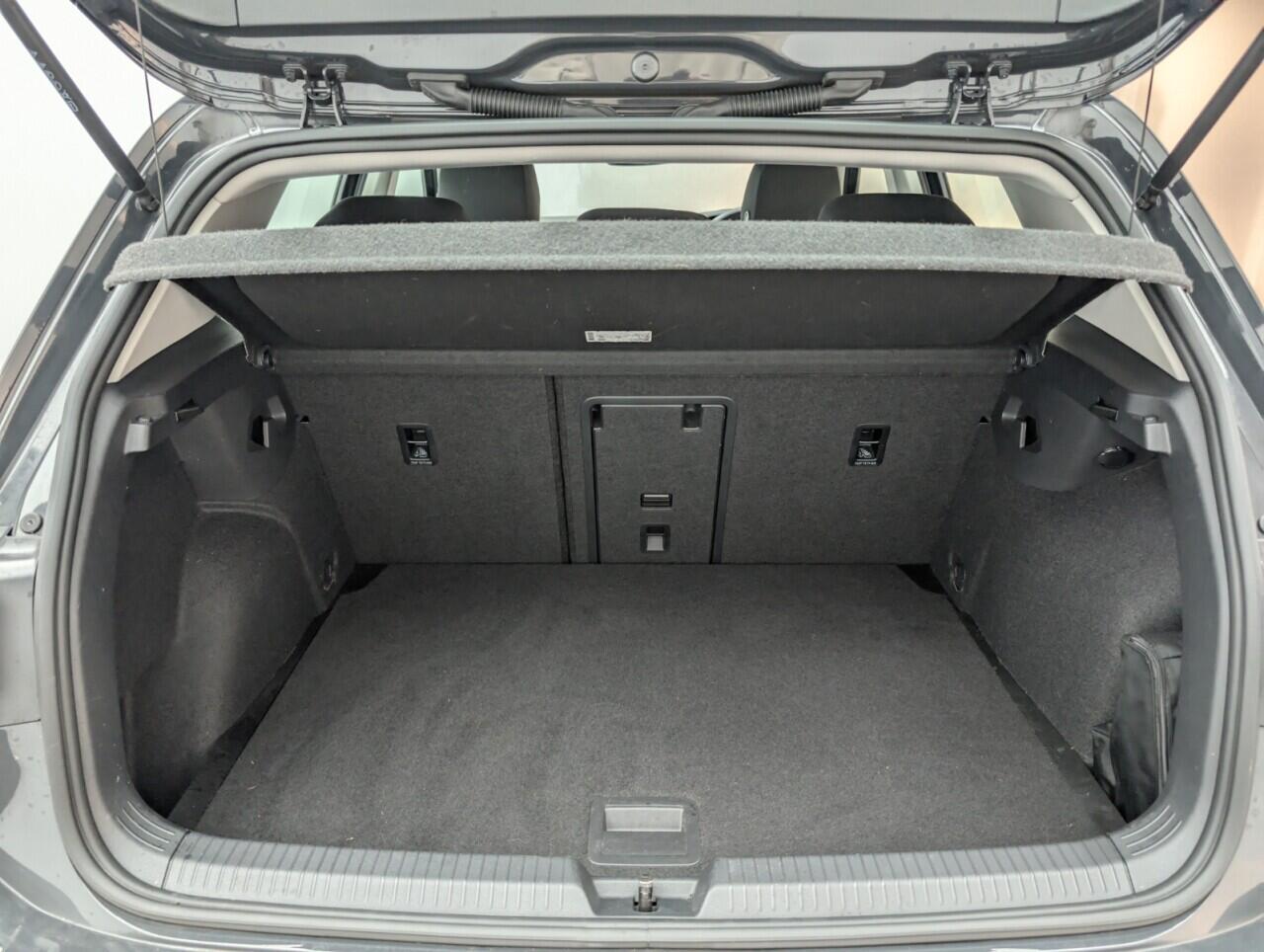 Used Volkswagen Golf 2021 for sale - 76424396: Photo 25