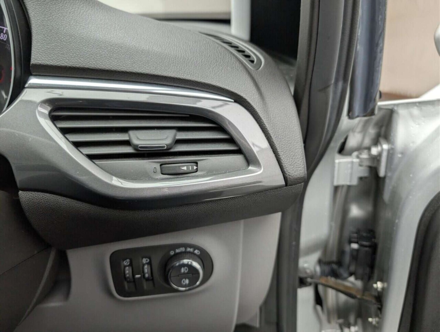 Used Vauxhall Corsa 2017 for sale - 77713999: Photo 20