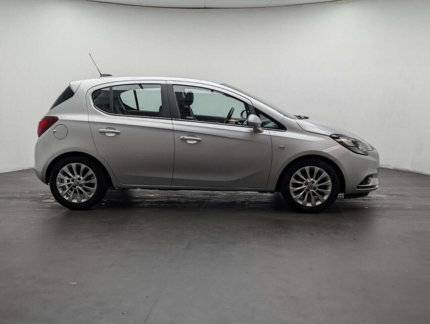 Used Vauxhall Corsa 2017 for sale - 77713999: Photo 9