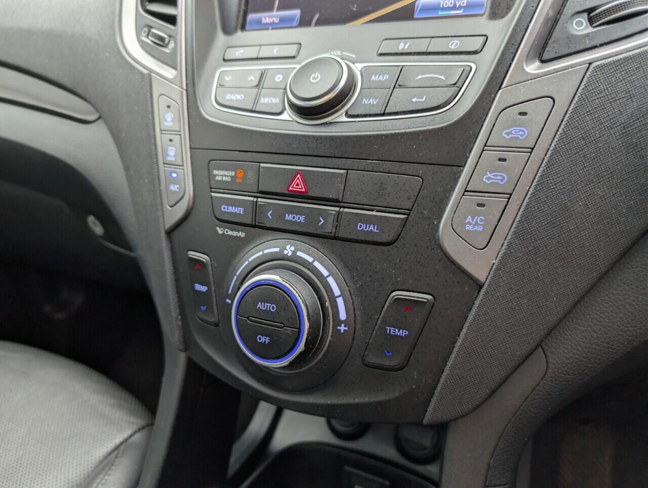 Used Hyundai Santa Fe 2015 for sale - 76424583: Photo 16