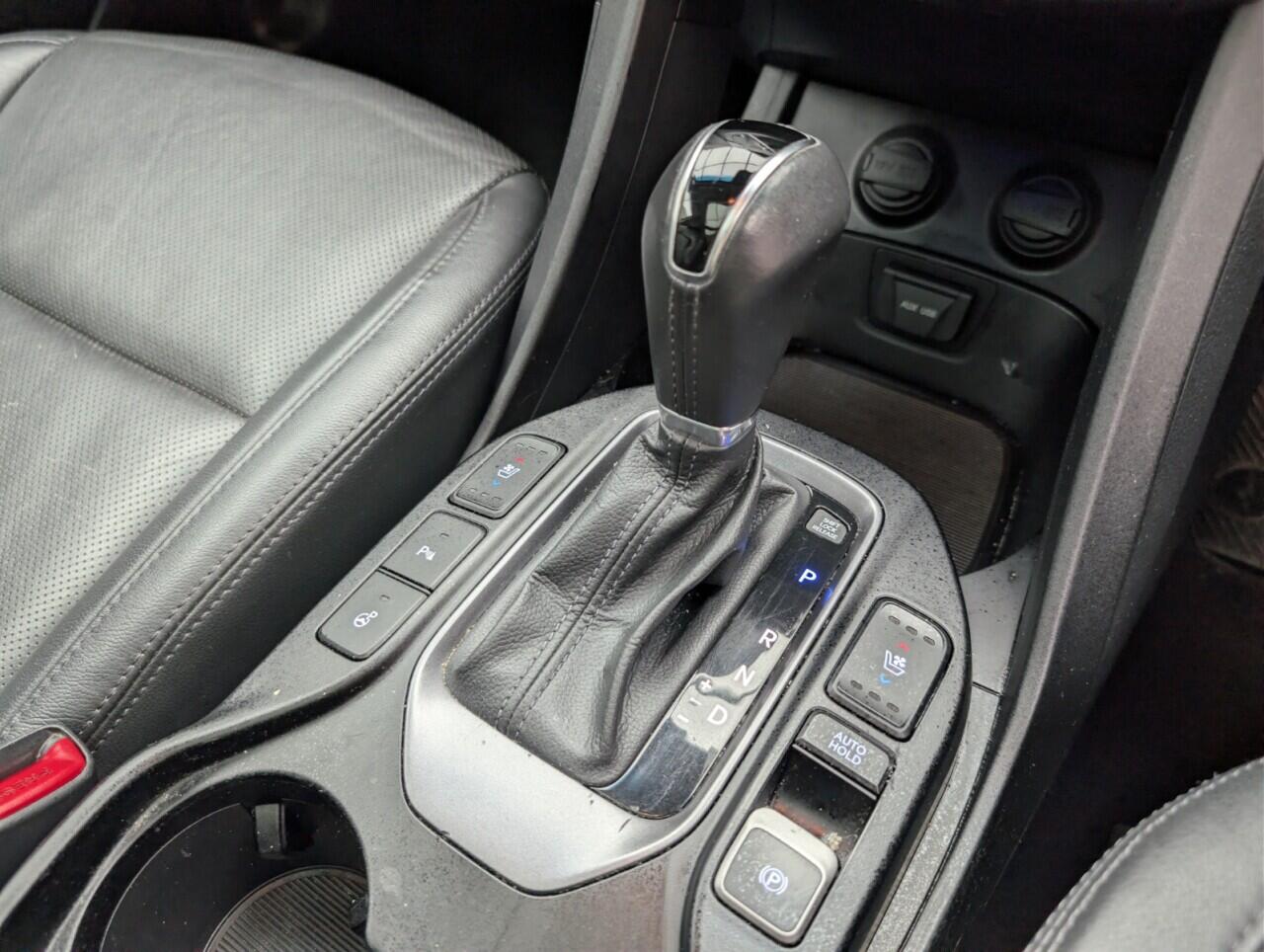 Used Hyundai Santa Fe 2015 for sale - 76424583: Photo 17