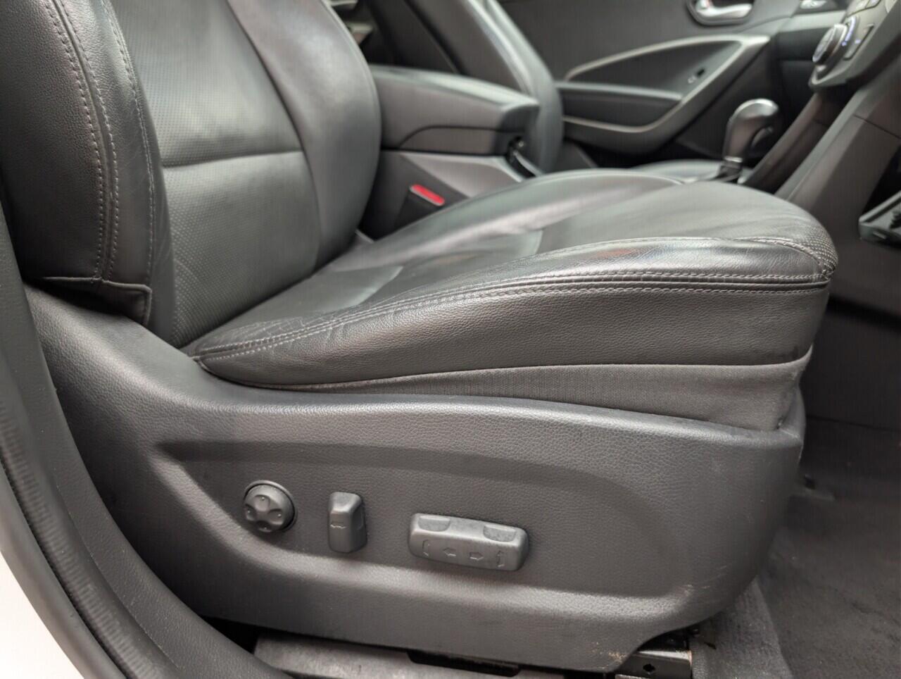 Used Hyundai Santa Fe 2015 for sale - 76424583: Photo 24