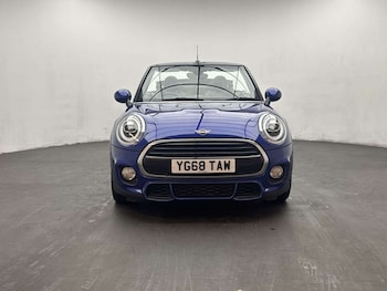 Used MINI Convertible 2019 for sale - 79404935: Photo