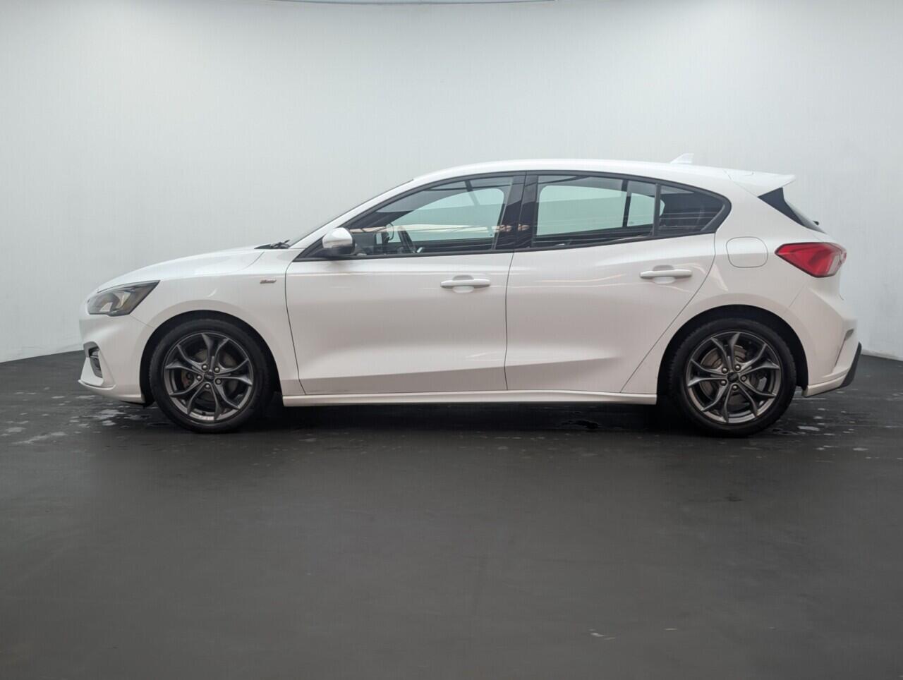 Used Ford Focus 2018 for sale - 76423135: Photo 5