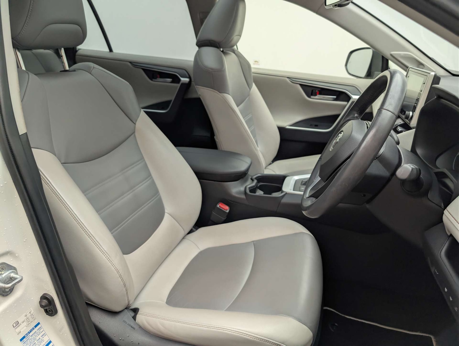 Used Toyota RAV4 2019 for sale - 77903017: Photo 21